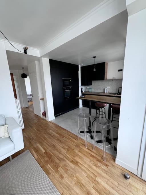 Charmant Appartement T3 Avec Balcon, Centre-Ville Lorient Zewnętrze zdjęcie